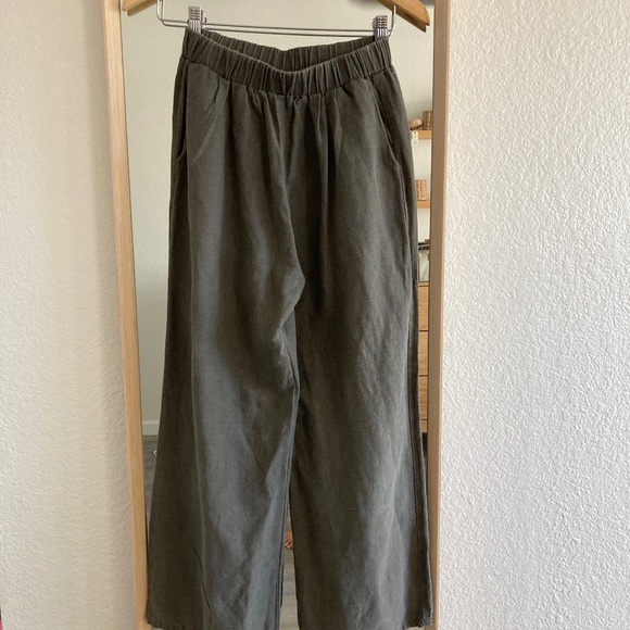 Ozma Pants - Ozma linen/ silk beautiful pants! (This is one of two pairs I’m selling)
